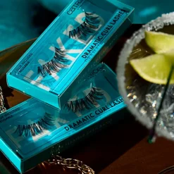 Faked Dramatic Curl Lashes|Catrice Hot
