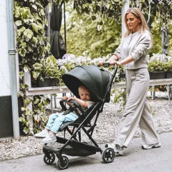 Deryan Easy Luxe Lichtgewicht Buggy + Regenhoes – Compact & Comfortabel| Best