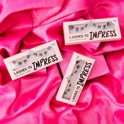 08 Lashes To Impress Kunstwimpers|Essence