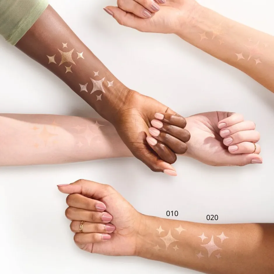 Essence Baby Got Glow 010 Golden Aura Highlight Stick< Highlighter