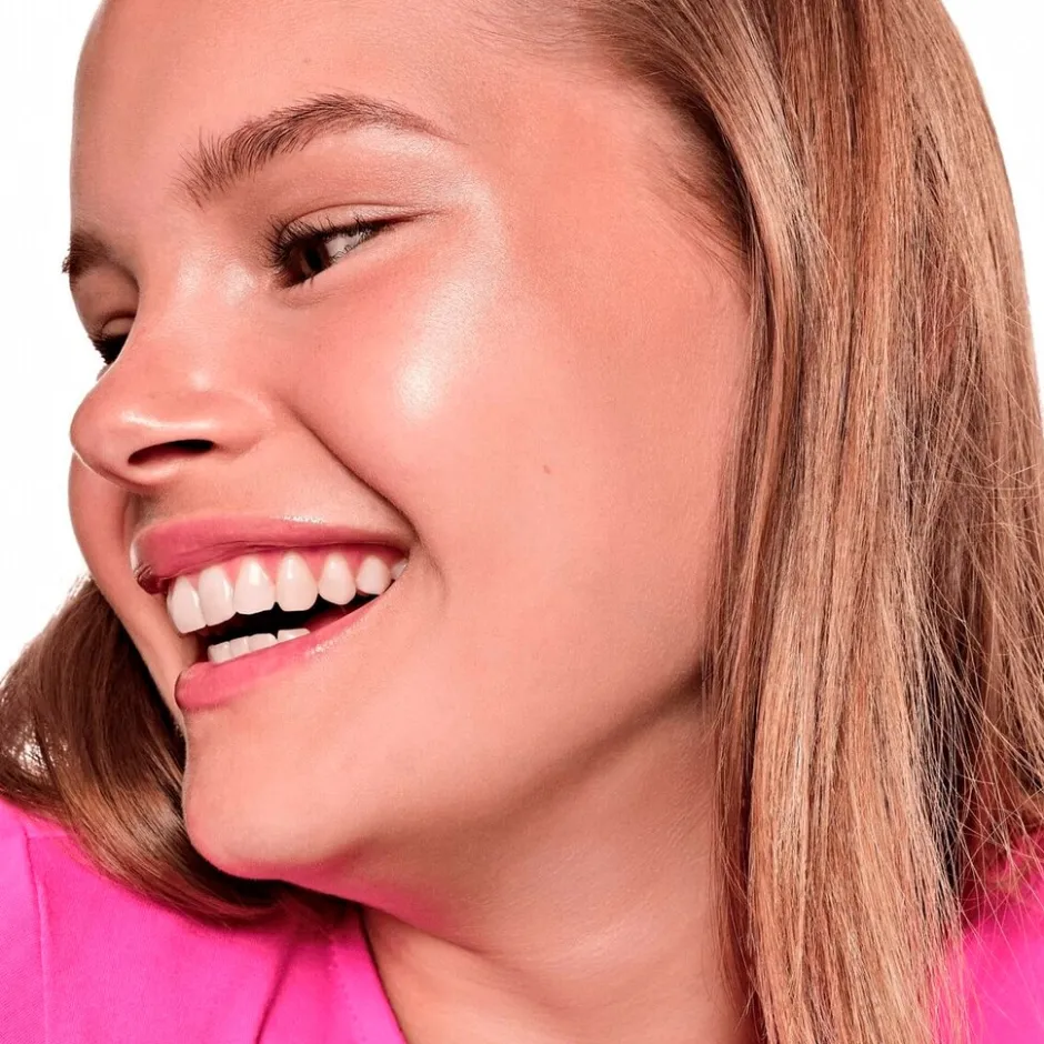 Essence Baby Got Glow 010 Golden Aura Highlight Stick< Highlighter