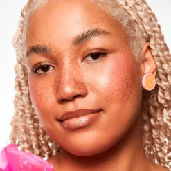 Baby Got Glow 10 Sassy In Silk Liquid Highlighter|Essence Online