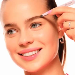 Brow Tweezer|Essence Discount