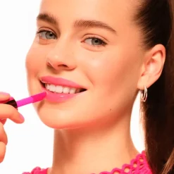 Hydra Kiss 06 Cranberry is Back Lip Oil|Essence