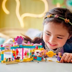 LEGO Friends 42649 Heartlake City Snoepwinkel< Lego Friends