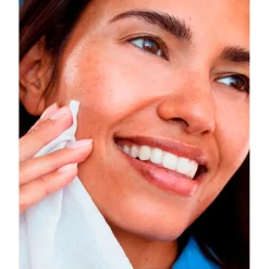 Daily Essentials Refreshing Facial Cleansing Wipes|Nivea Discount