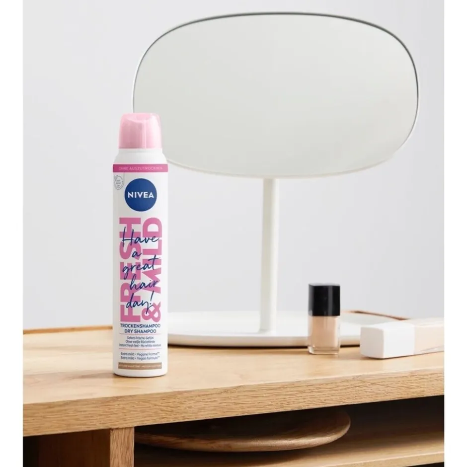 Nivea Fresh Revive 3-in-1 Droogshampoo voor Donkerblond Haar< Droogshampoo