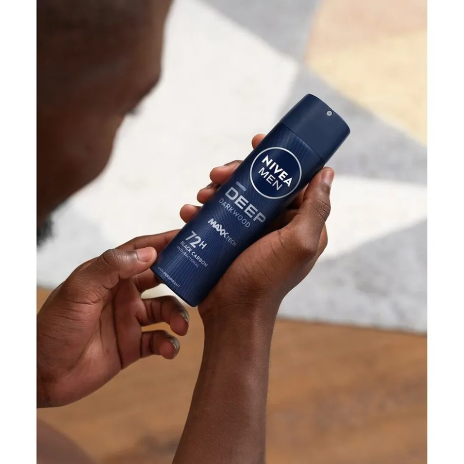 Deep Black Carbon Dark Wood Antitranspirant Spray|Nivea Men Best