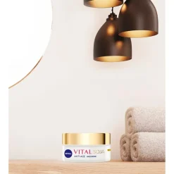 Nivea Skincare NIVEA Vital Soja SPF30 Anti-Age Verstevigende Dagcrème< Dagcreme