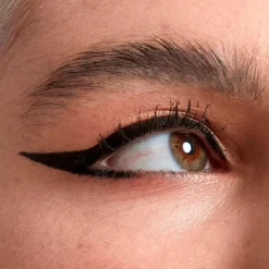 NYX Professional Makeup Epic Wear 01 Black Waterproof Liquid Eyeliner< Eyeliner