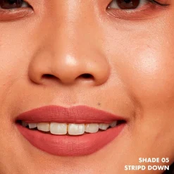 Lingerie XXL 05 Stripd Down Lippenstift|NYX Professional Makeup Hot